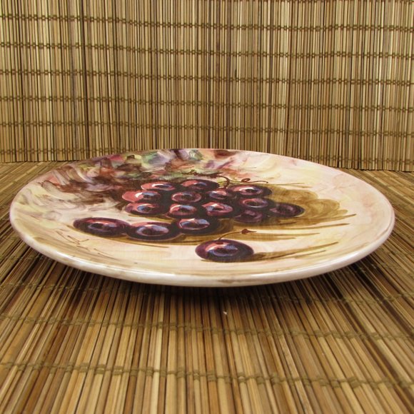 Vintage Peasant Village Italian Pottery Hand Painted Fruit Grapes 8.25" Plate - Picture 4 of 7